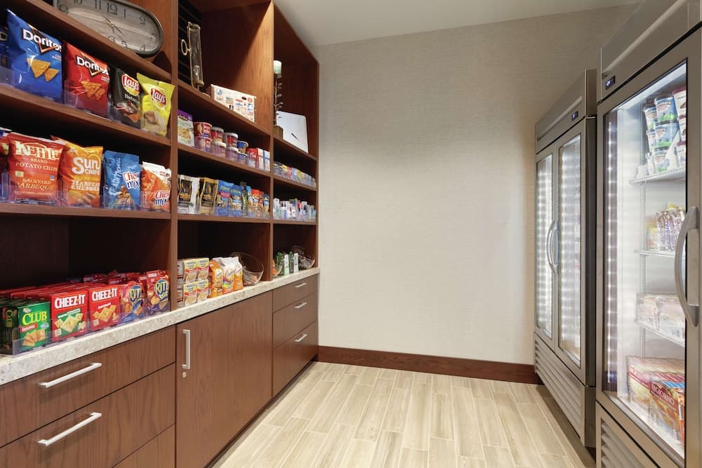 Snack bar