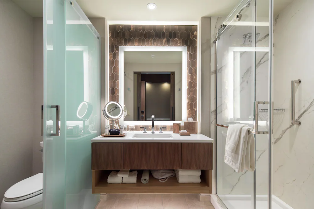Bathroom shower