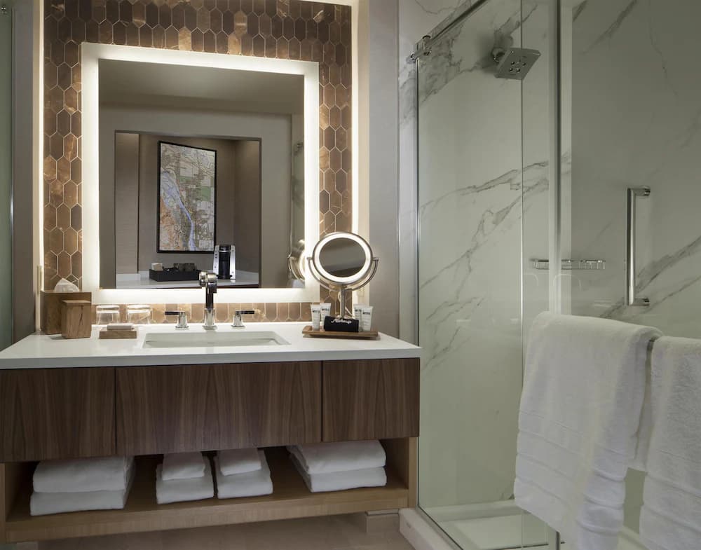 Bathroom shower