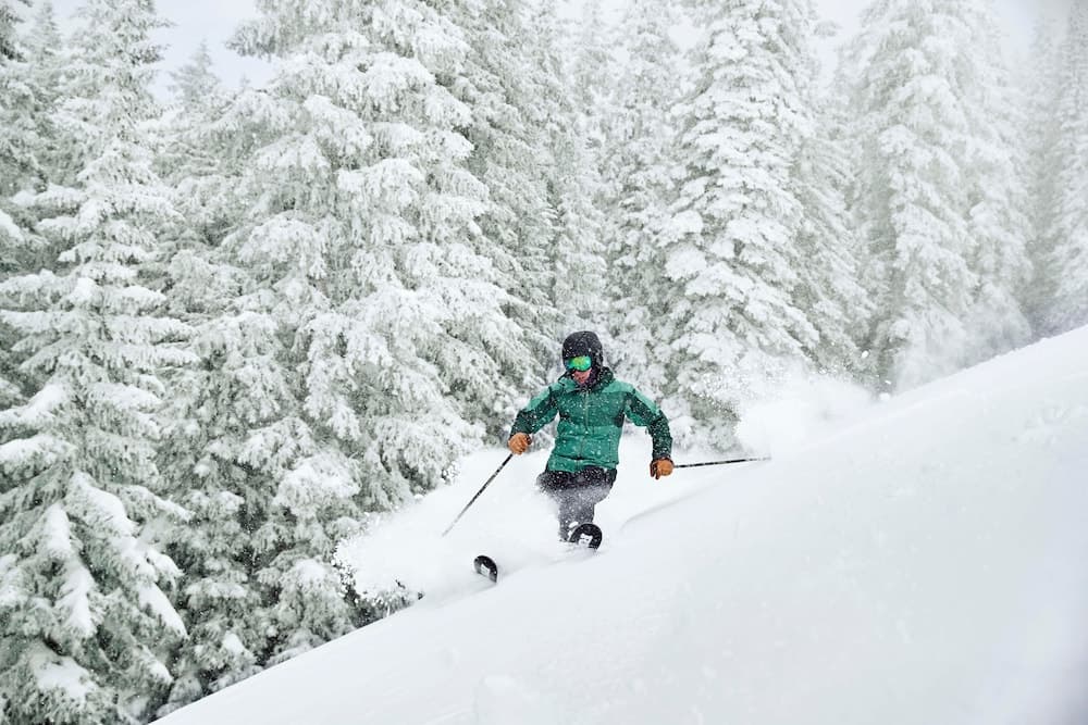 Snow and ski sports
