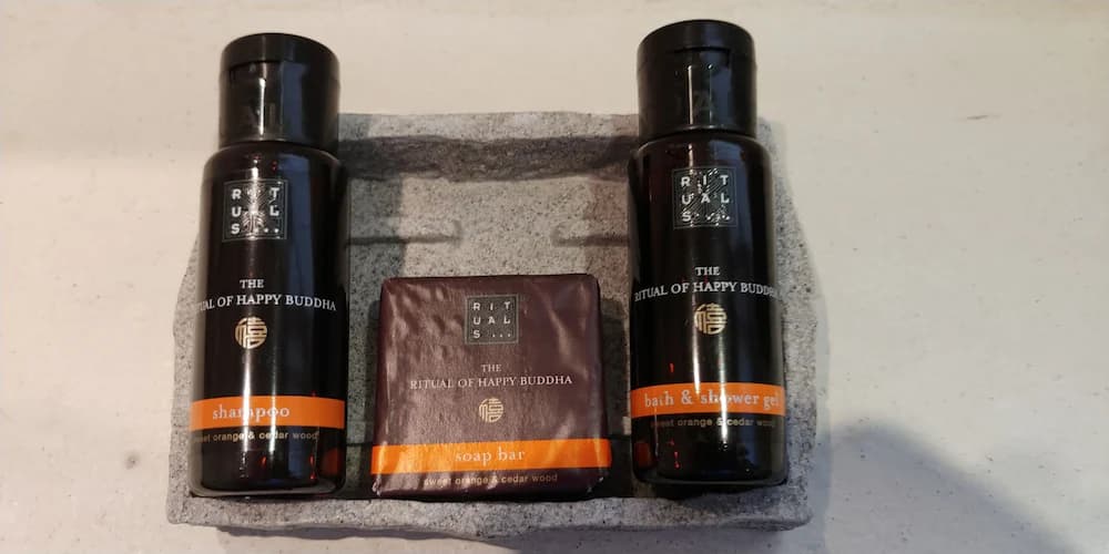 Bathroom amenities