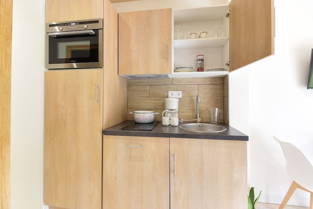 Private kitchenette