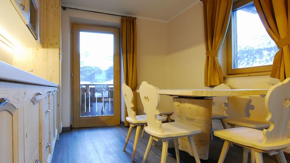 Private kitchenette