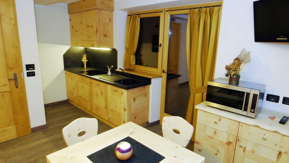In-room dining