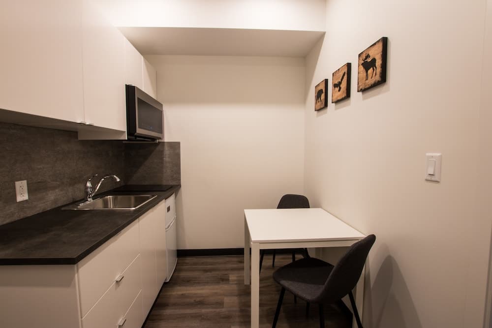 Private kitchenette