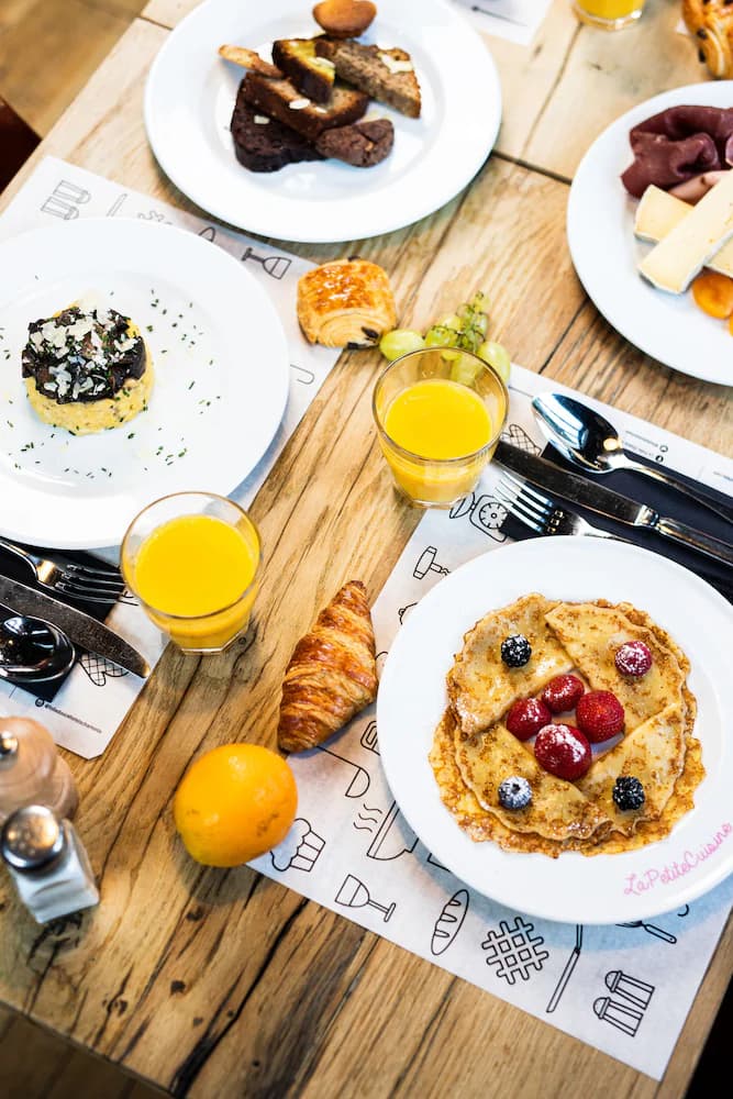 Breakfast buffet