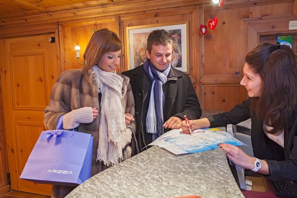 Concierge desk