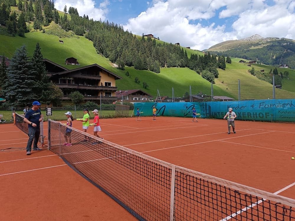 Tennis court