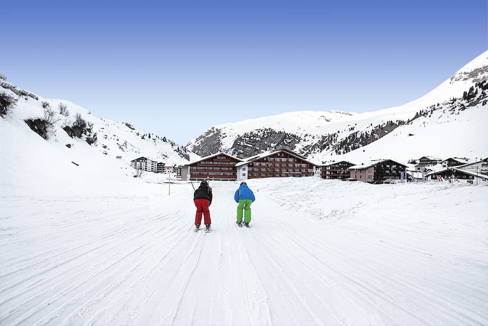 Snow and ski sports