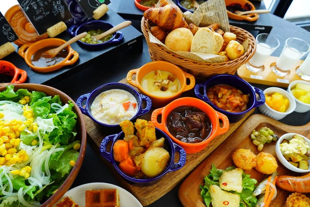 Breakfast buffet