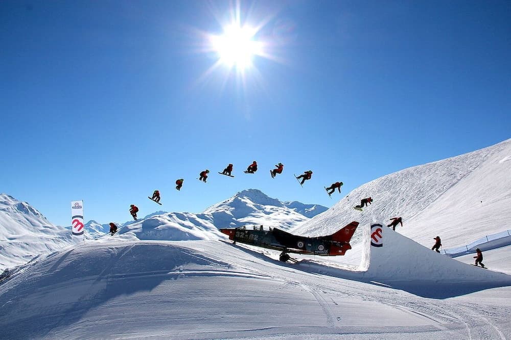 Skiing