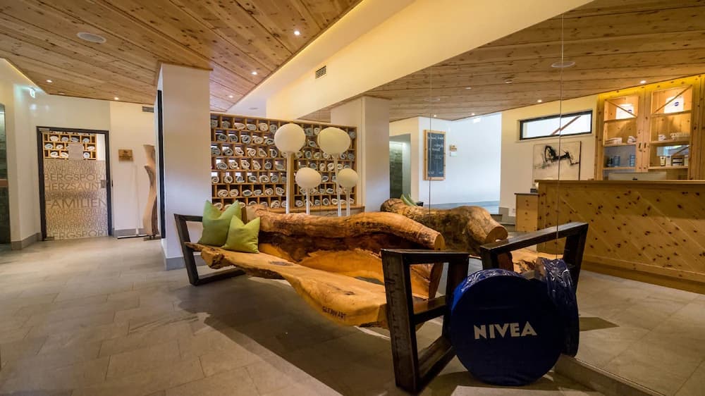 Spa reception