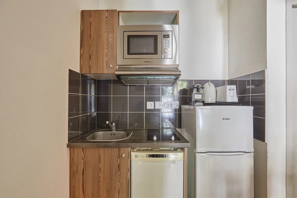 Private kitchenette