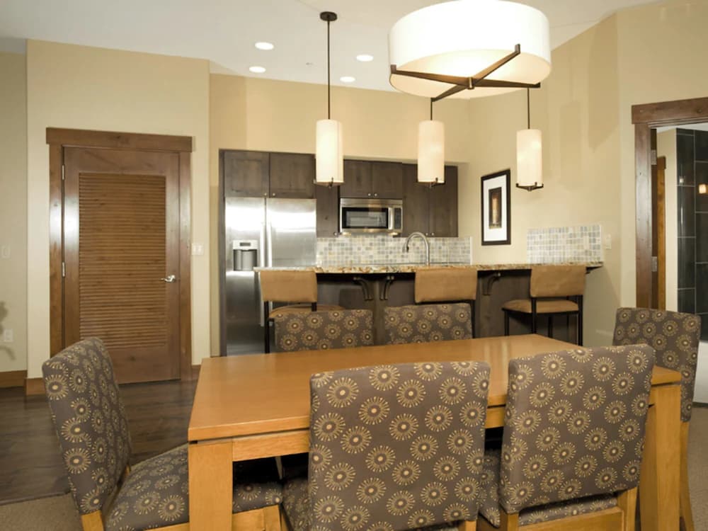 In-room dining