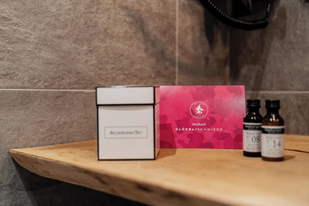 Bathroom amenities