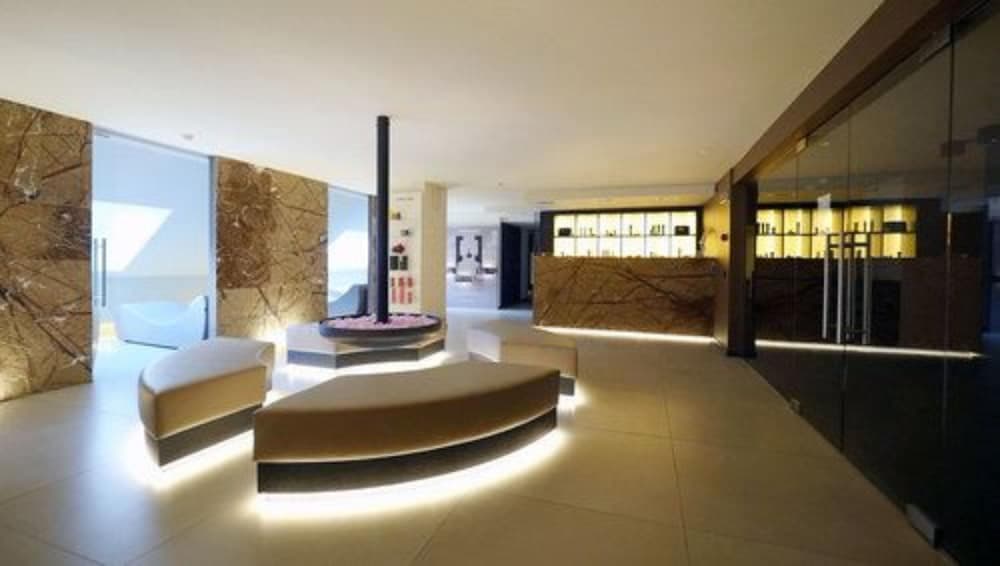 Spa reception