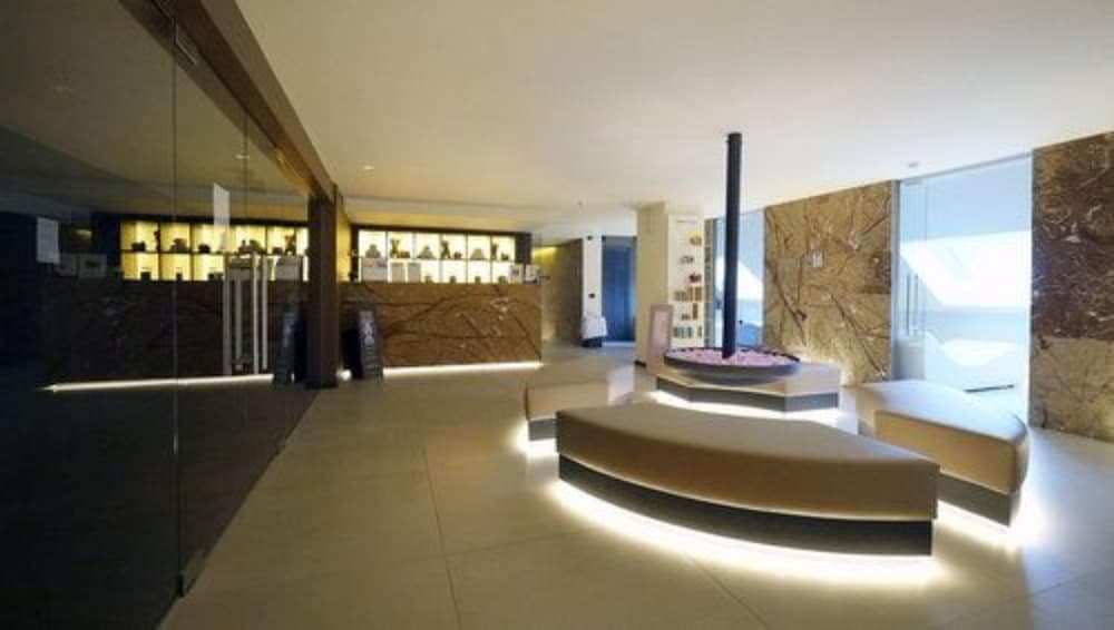 Spa reception