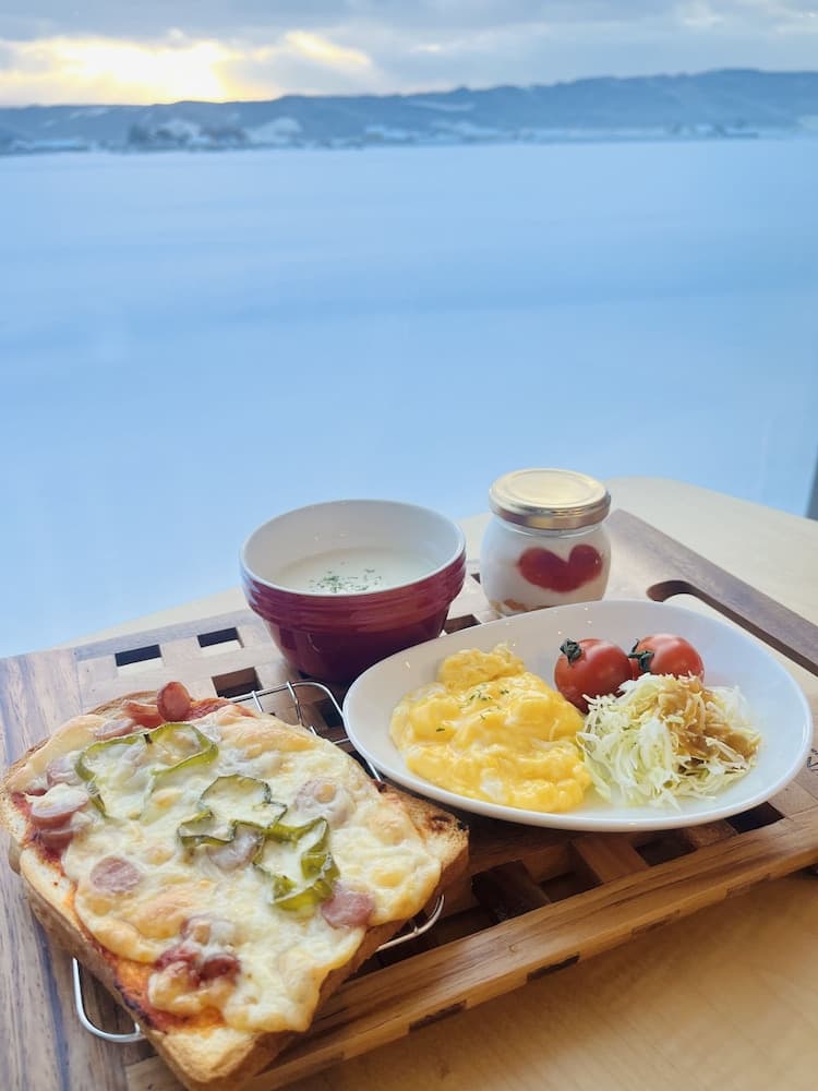 Breakfast meal