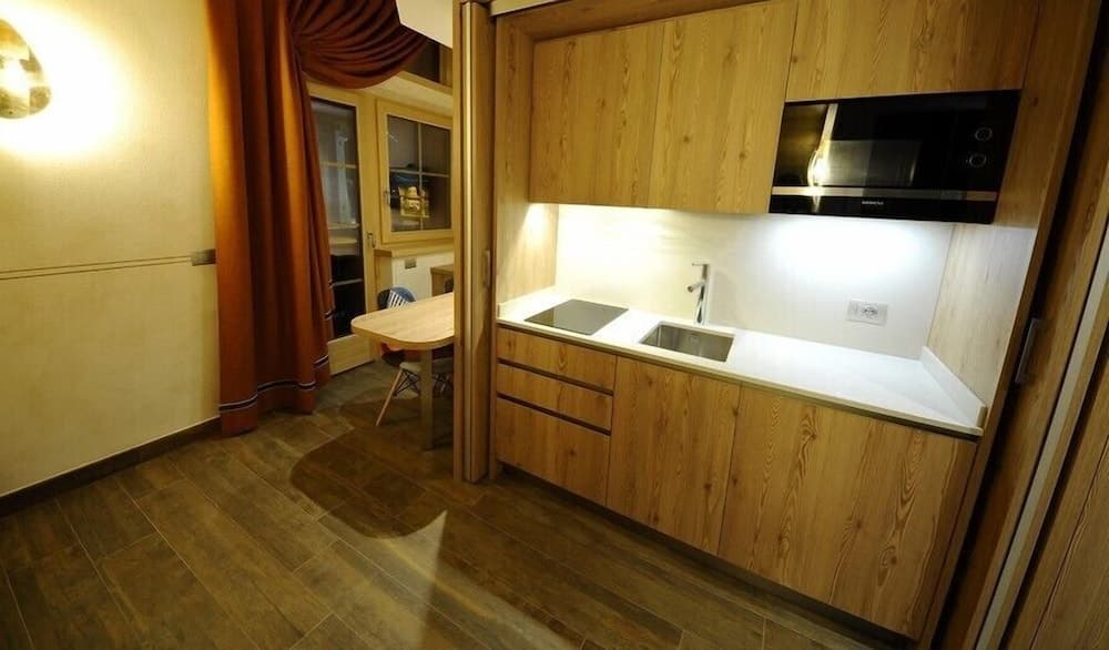 Private kitchenette