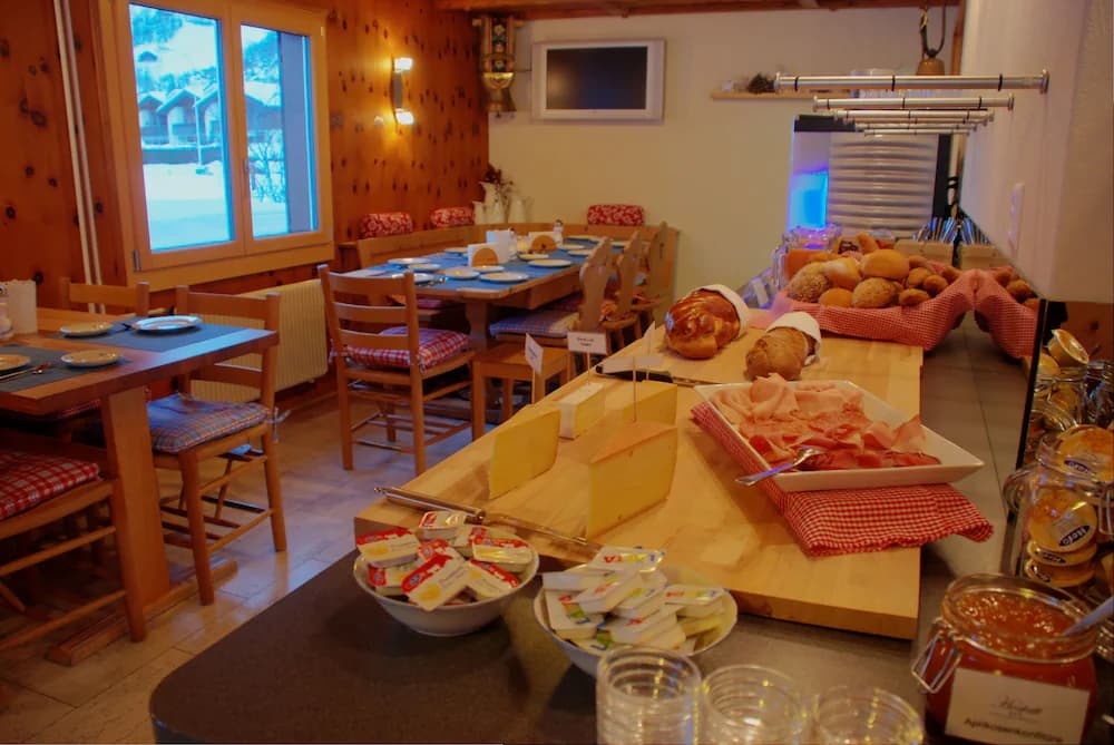 Breakfast buffet