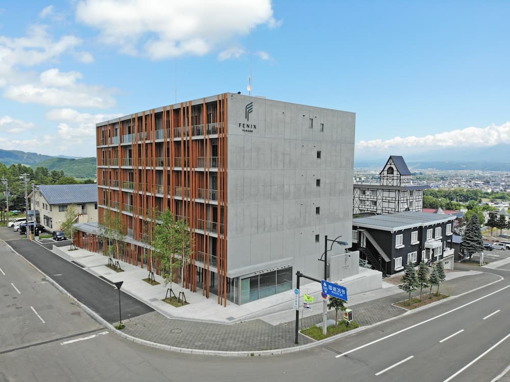 Primary image