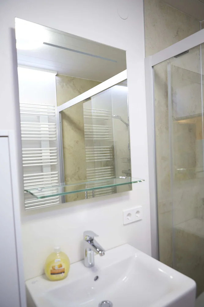 Bathroom sink