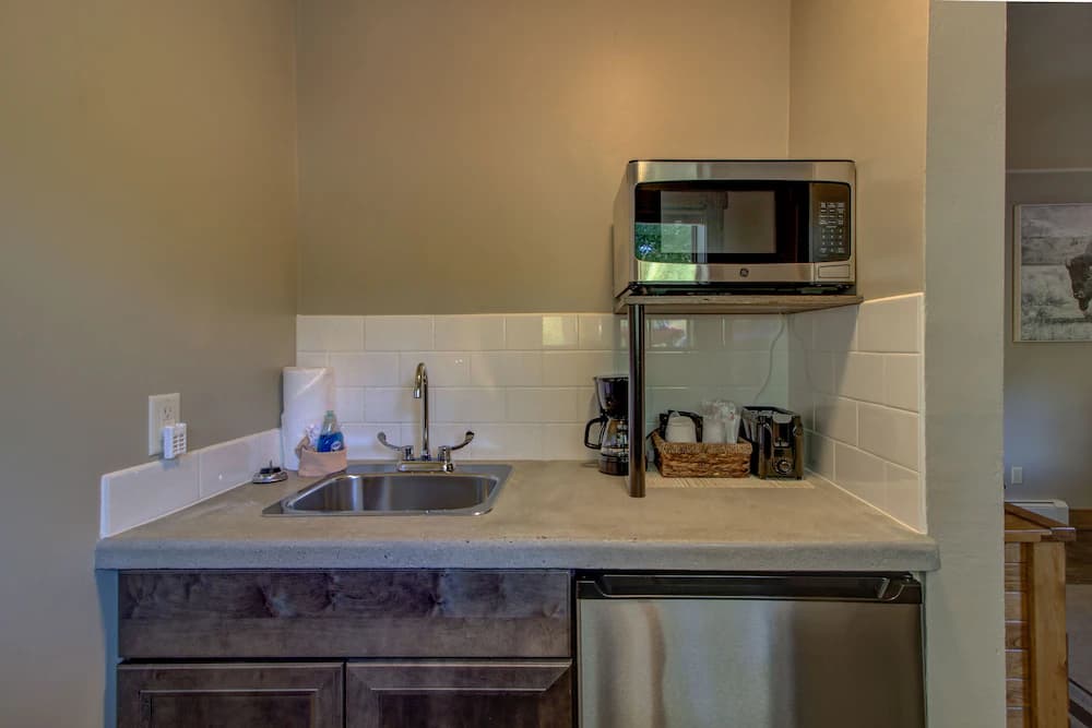 Private kitchenette