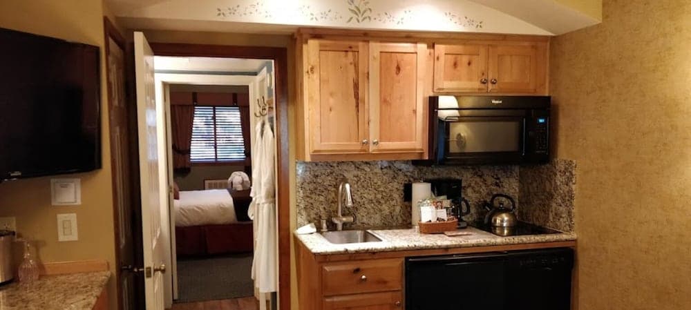 Private kitchenette