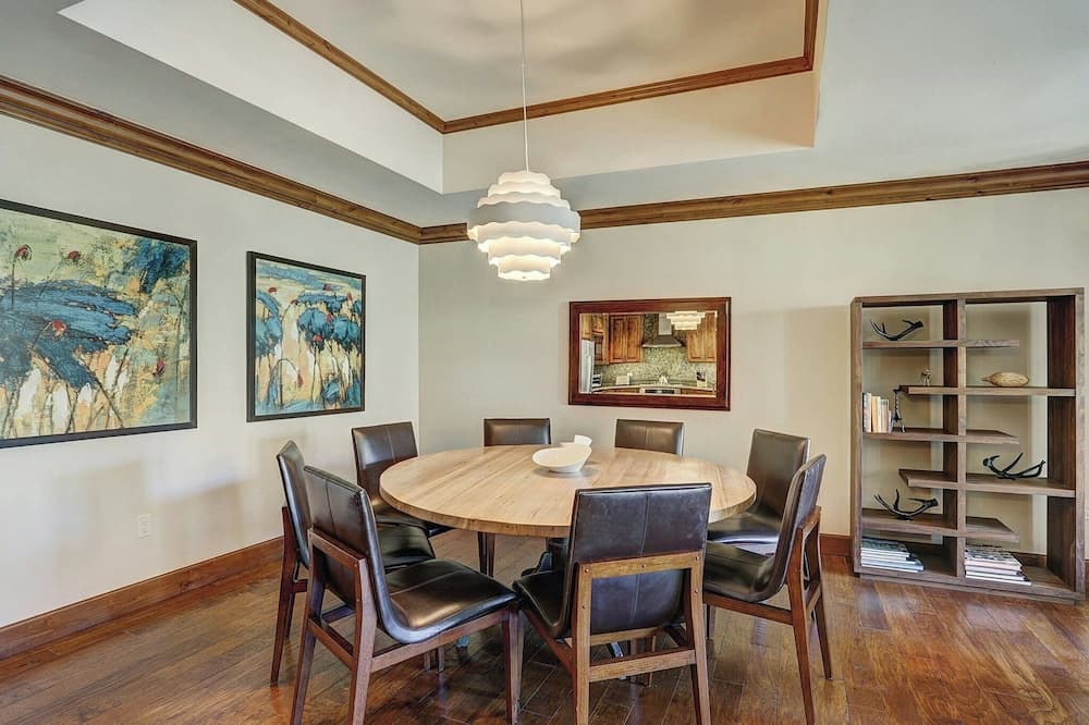 In-room dining