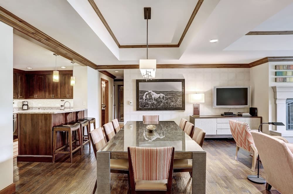 In-room dining