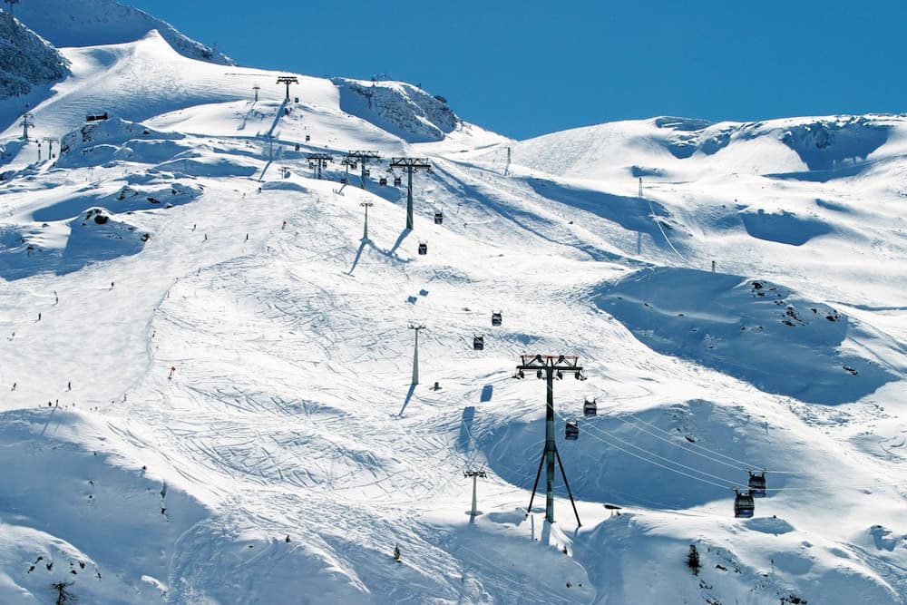 Ski hill