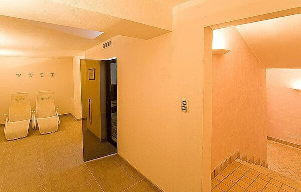 Steam room
