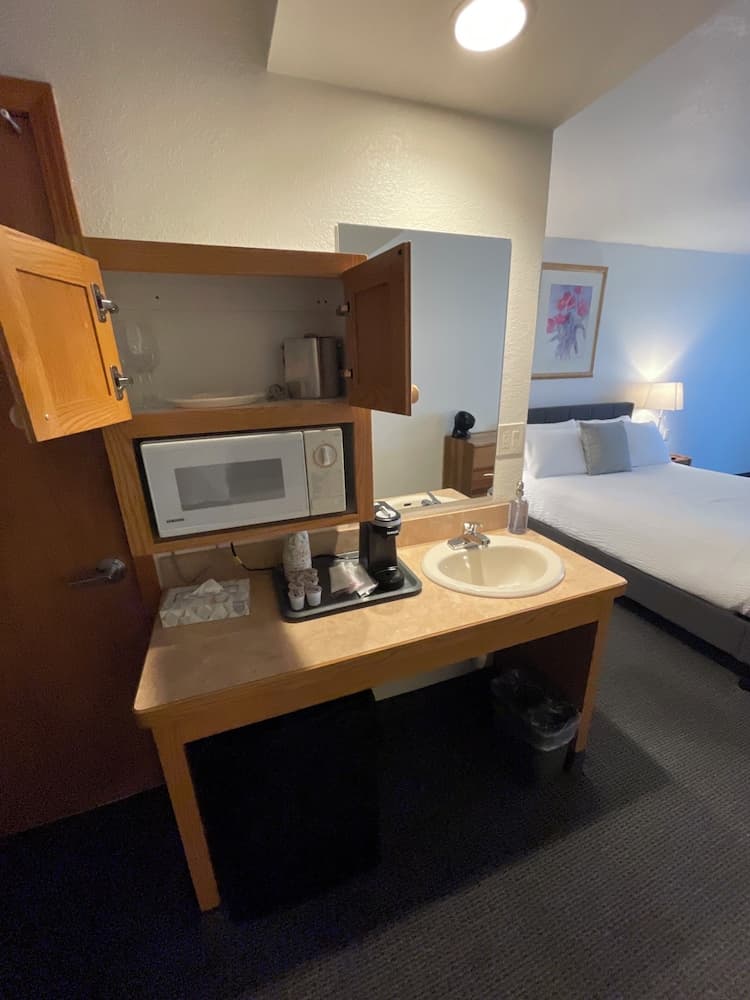 Private kitchenette