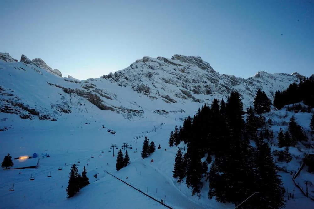 Snow and ski sports