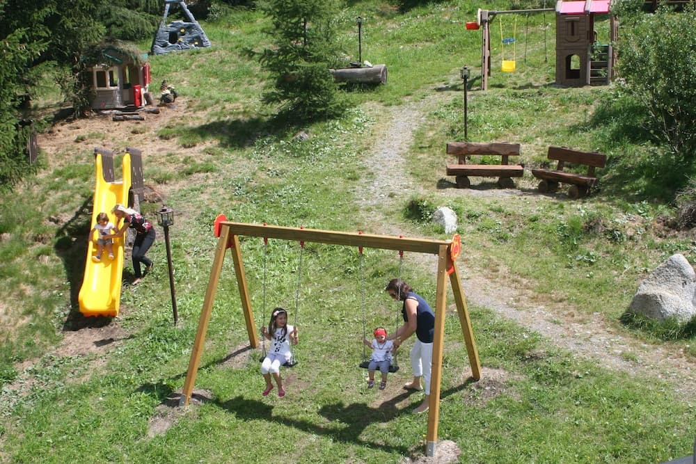 Children's play area - outdoor