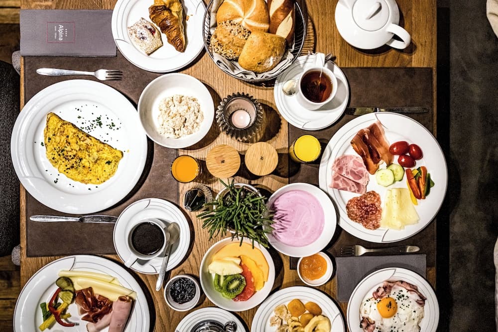 Breakfast buffet