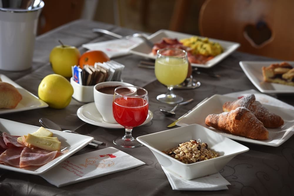 Breakfast meal