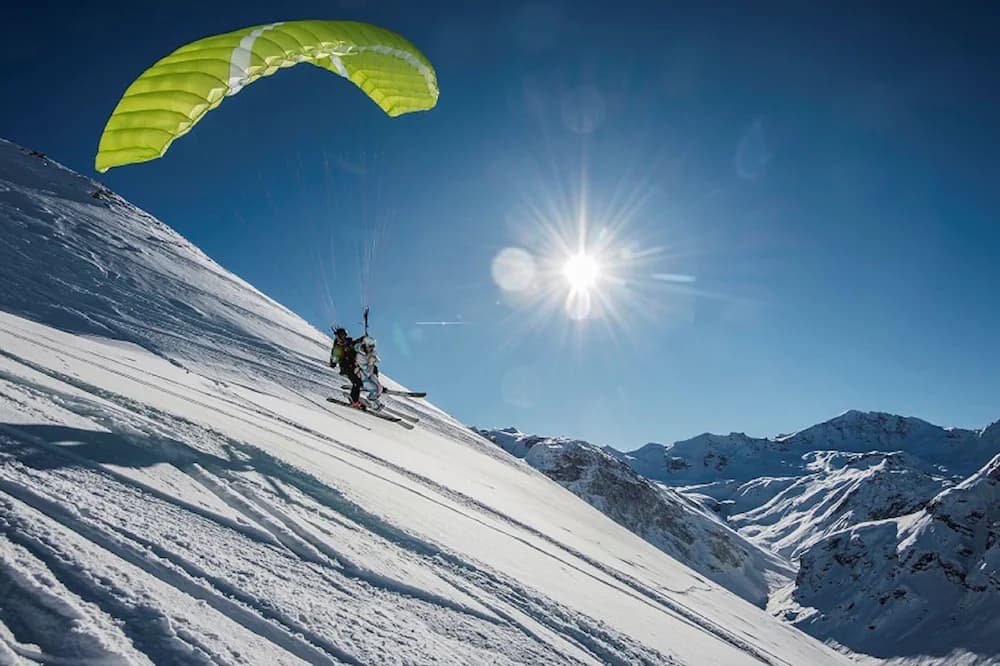 Snow and ski sports