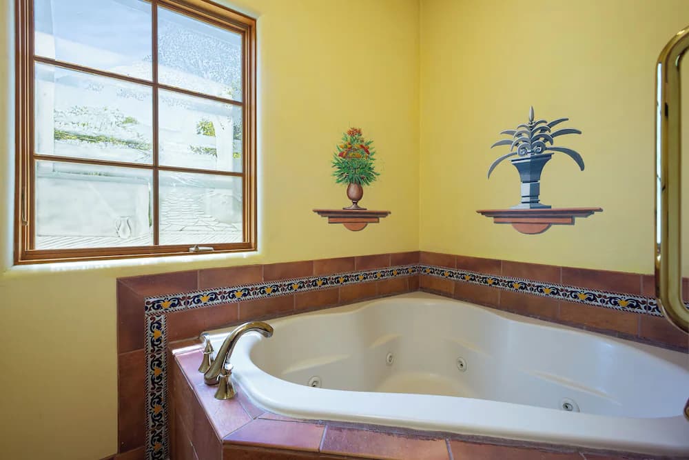 Jetted tub
