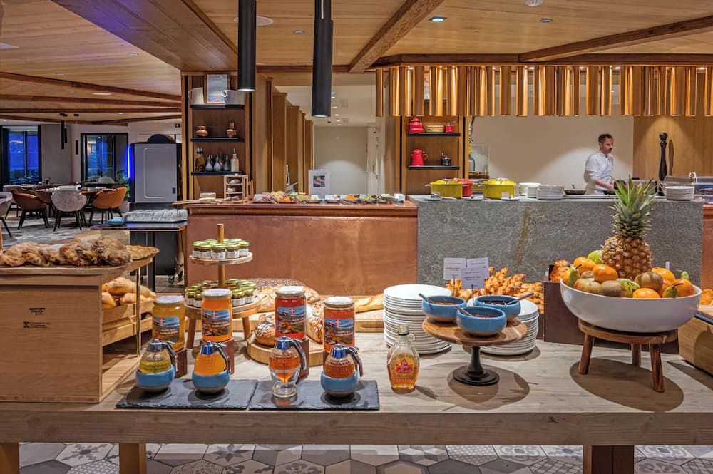 Breakfast buffet