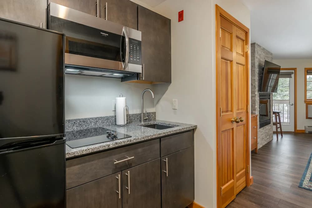 Private kitchenette