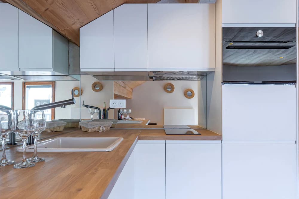 Private kitchenette