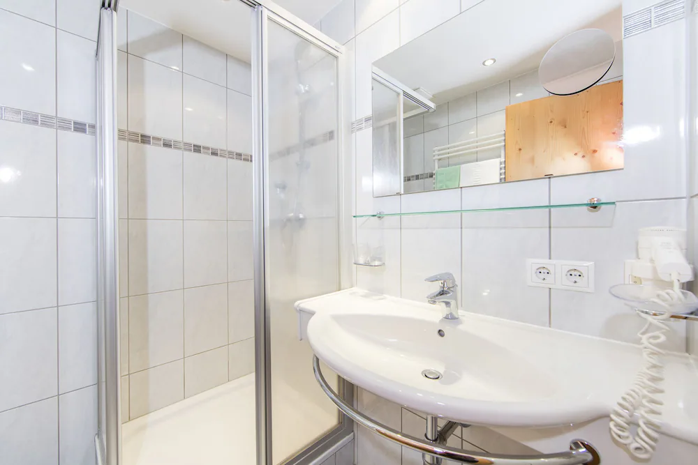 Bathroom shower