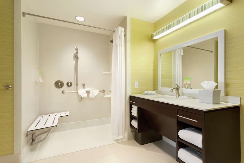 Bathroom shower