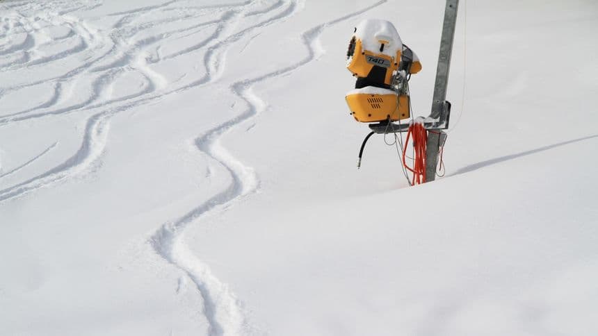 8 Best Ski Resorts to Ski Thanksgiving Weekend