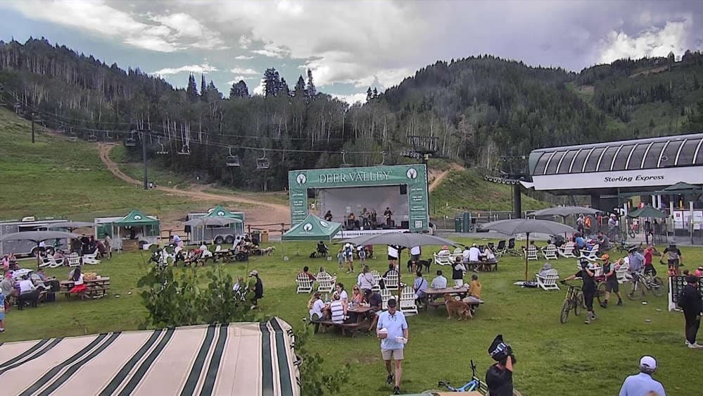 Silver Lake Lodge Cam