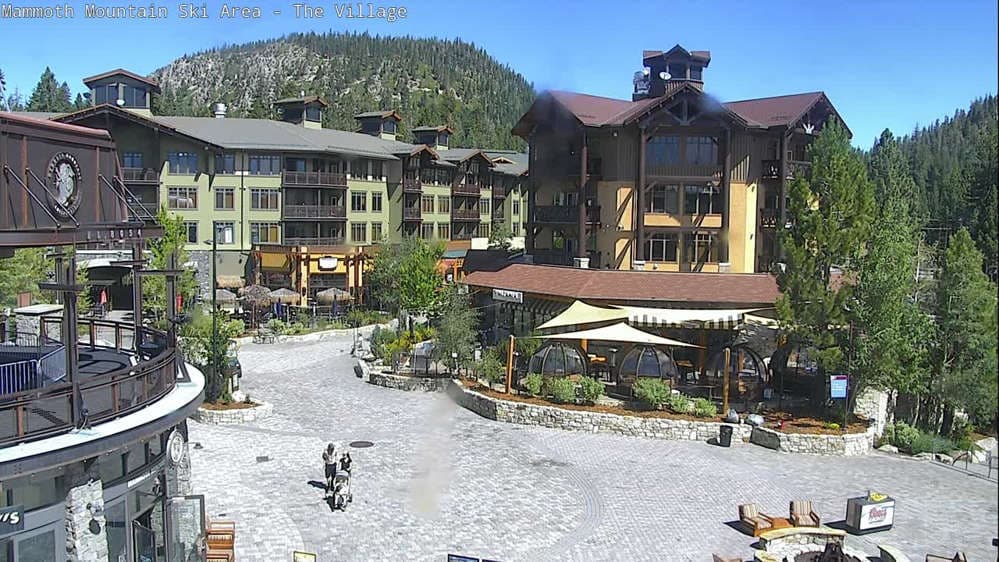 Mammoth Mountain - Village Cam Village