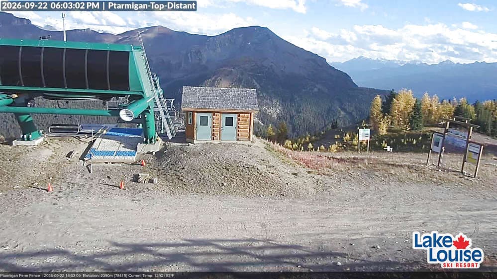 Lake Louise Mountain Fairmont Chateau Cam