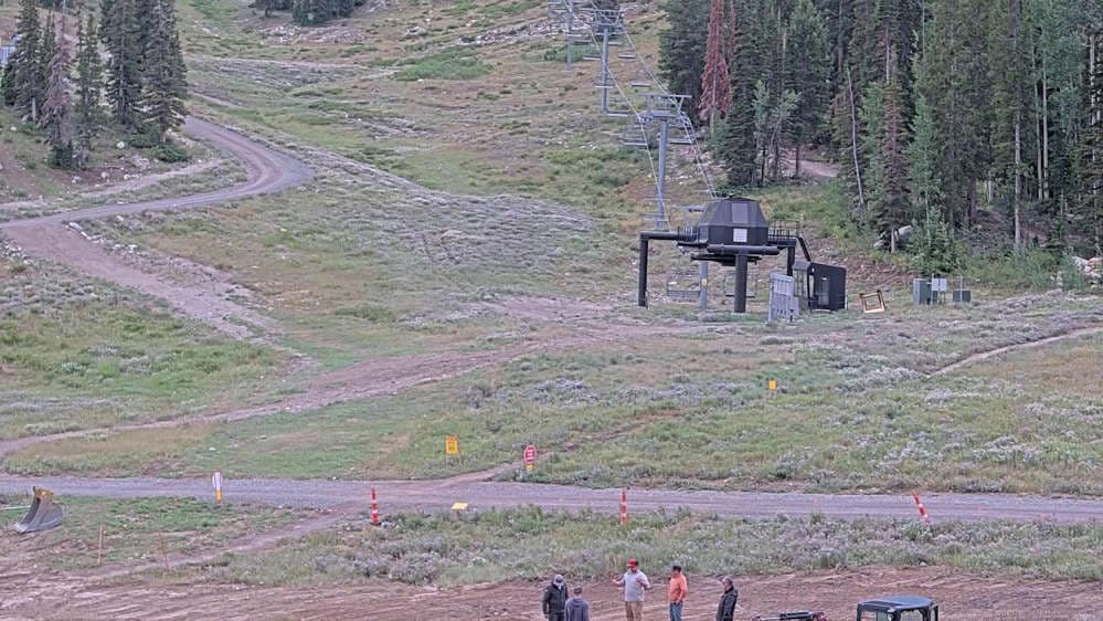 Solitude: Powderhorn II Lift Line