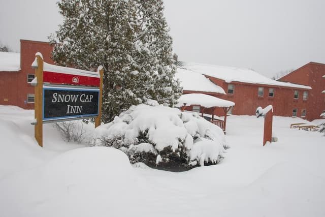 Lobby of Snow Cap Inn